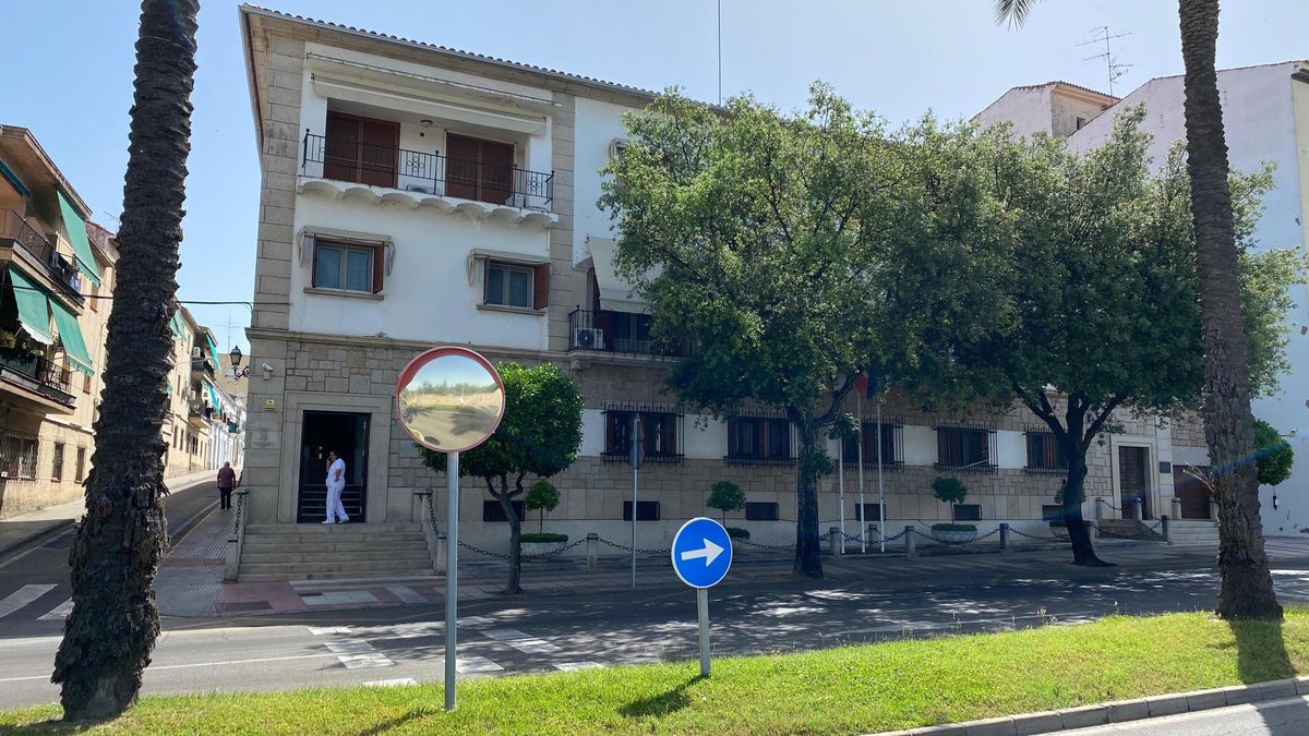La casa de la Presidencia de la Junta de Extremadura, en la avenida José Fernández López.