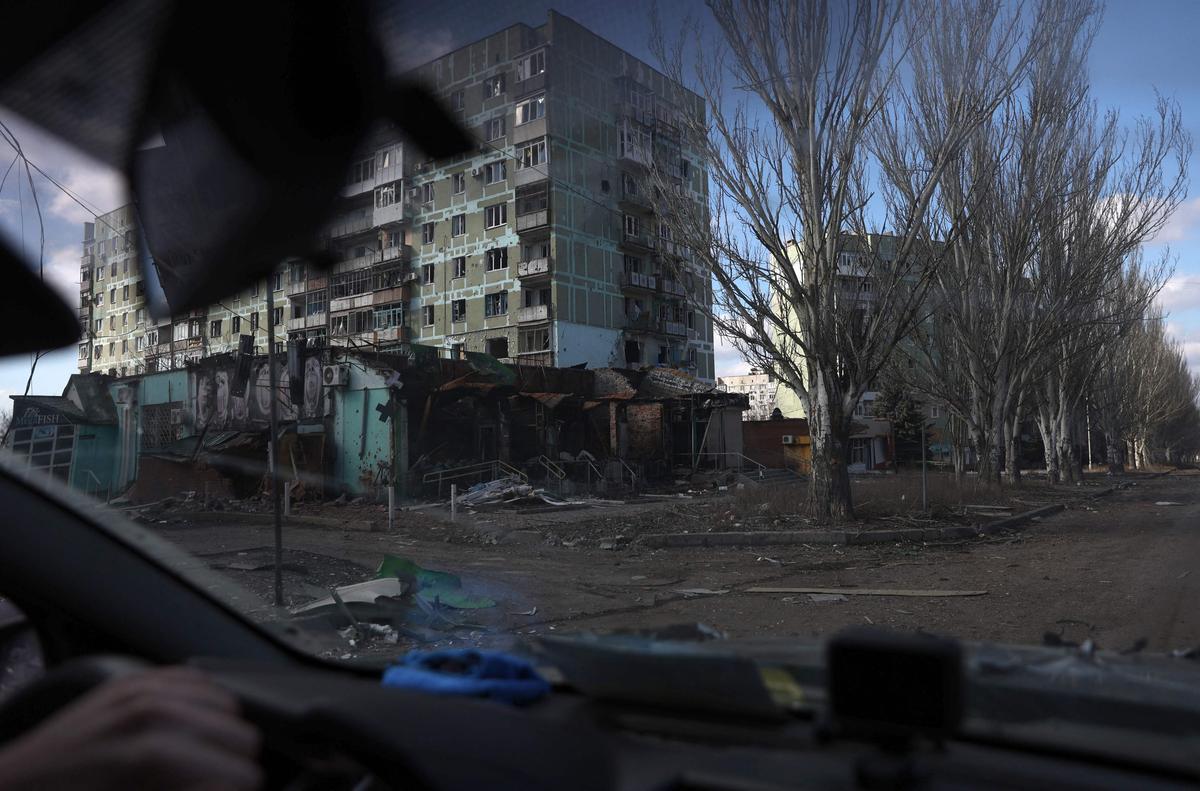 L’Exèrcit d’Ucraïna resisteix a l’interior de Bakhmut per desgastar les tropes russes