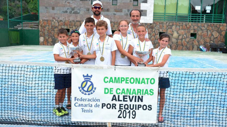 El Club de Tenis Tafira, ganador del Campeonato de Canarias Alevín por Equipos