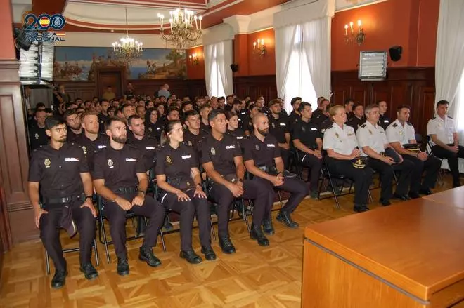 Incorporación de 176 policías nacionales a Canarias