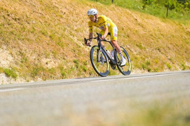 Una fuga decide la 17 etapa del Tour con victoria de Philipsen