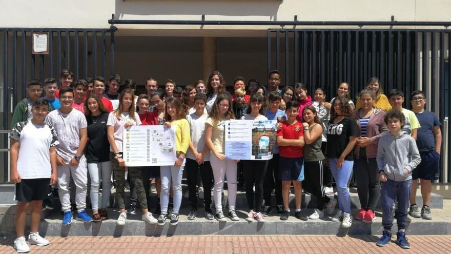 Alumnos de Humilladero muestran el proyecto de audioguías.