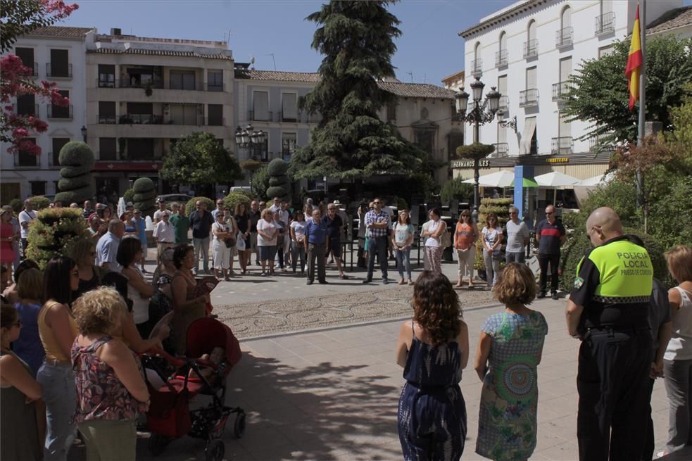 FOTOS: Minutos de silencio. Córdoba con Barcelona.