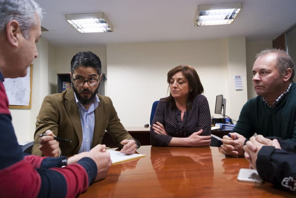 Manifestación de los trabajadores de El Asturcón contra en tripartito