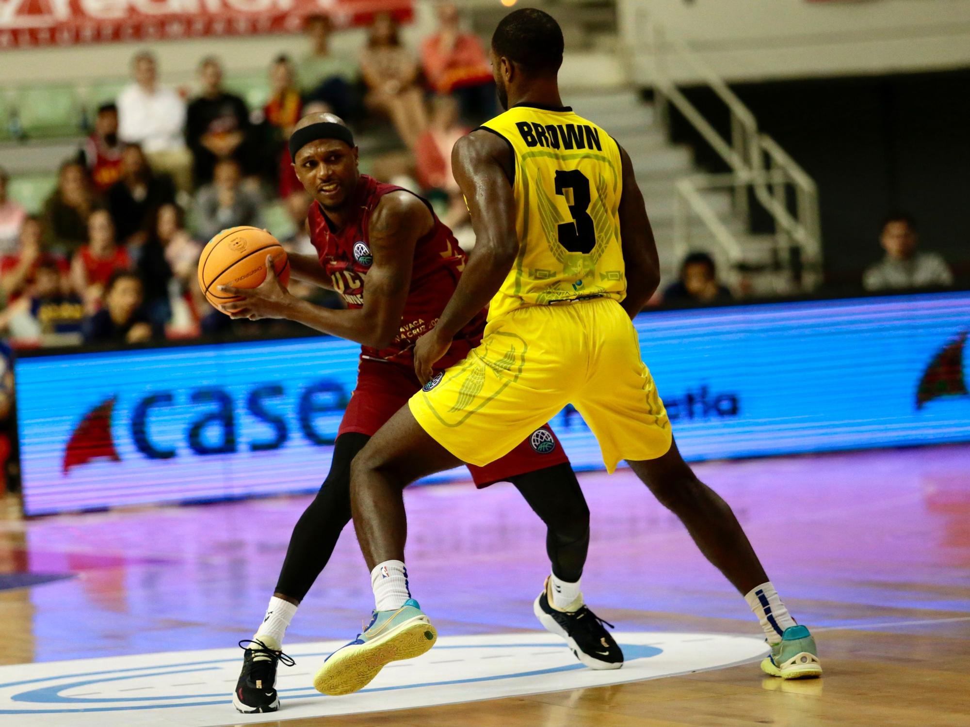 Las imágenes del partido UCAM Murcia - Falco Vulcano