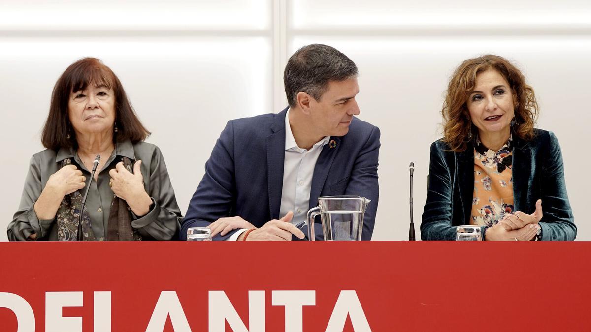 El salto de Montero a Andalucía deja al PSOE sin sucesor natural y obliga a Sánchez a reconstruir su núcleo duro