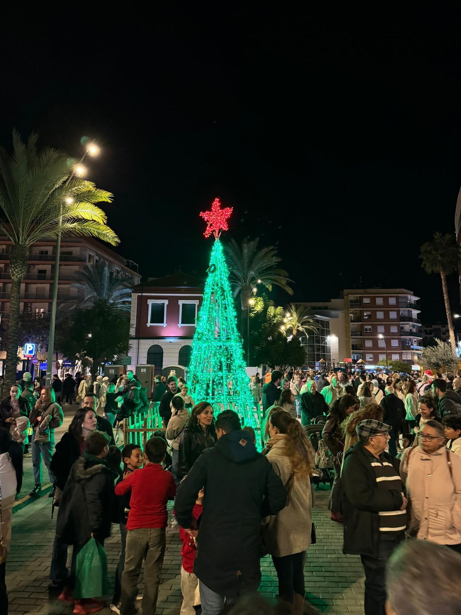 La Navidad bulle en Dénia: deslumbrante "Nit de la Llum"