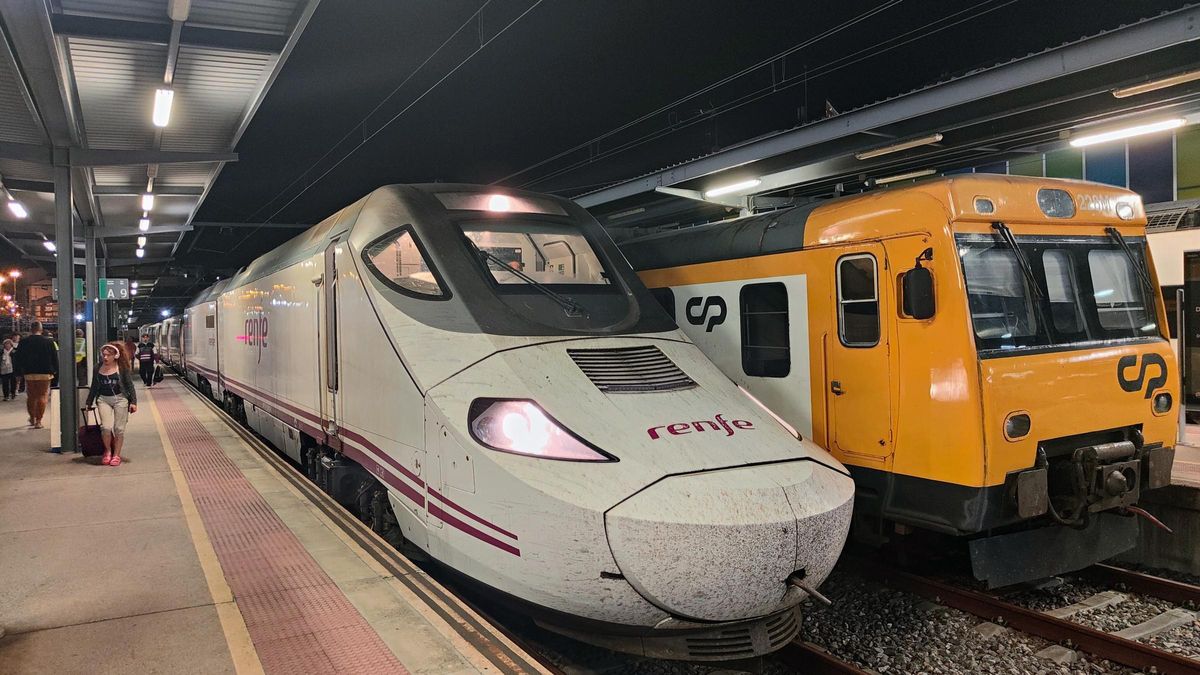 Un tren Alvia procedente de Barcelona a su llegada a Vigo-Guixar en una imagen de archivo.