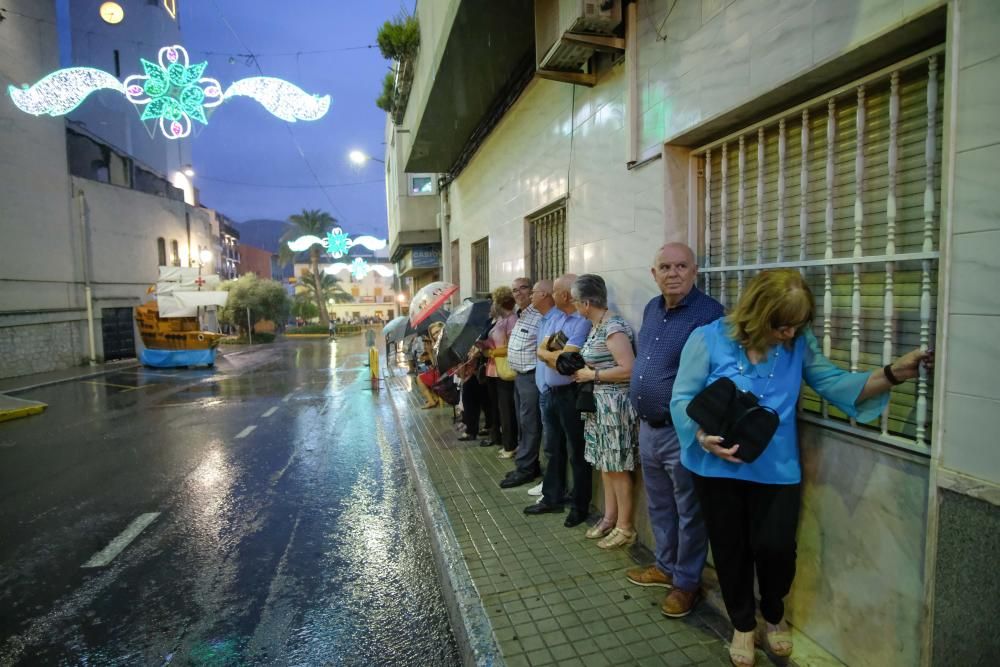 Procesión de las Fiestas Mayores de Elda en honor a la Virgen de la Salud suspendida por la lluvia