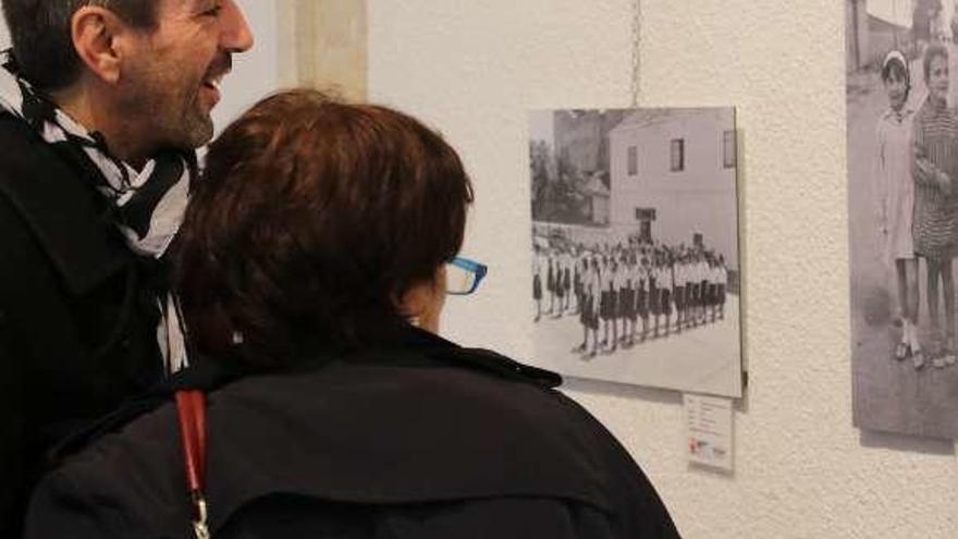 Exposición en Zamora: Educación en blanco y negro