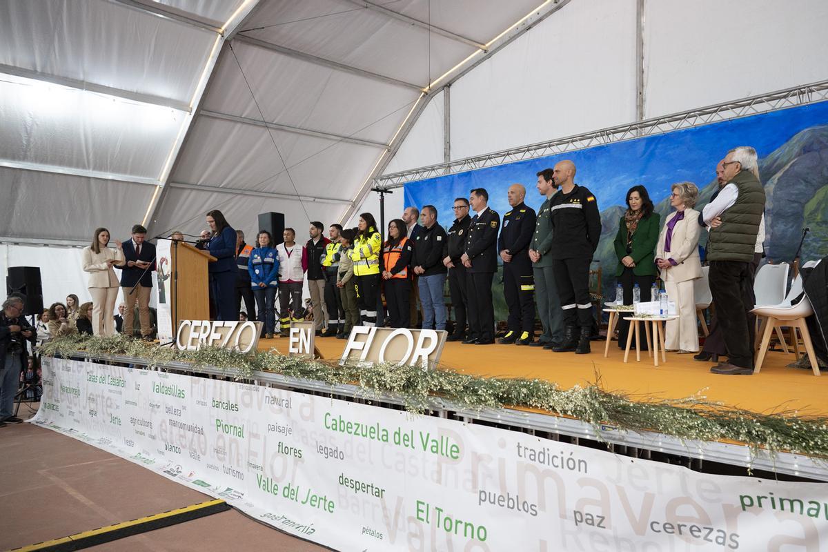 La Fiesta del Cerezo en Flor abre sus puertas en Tornavacas con un homenaje al trabajo y la resistencia del Valle del Jerte