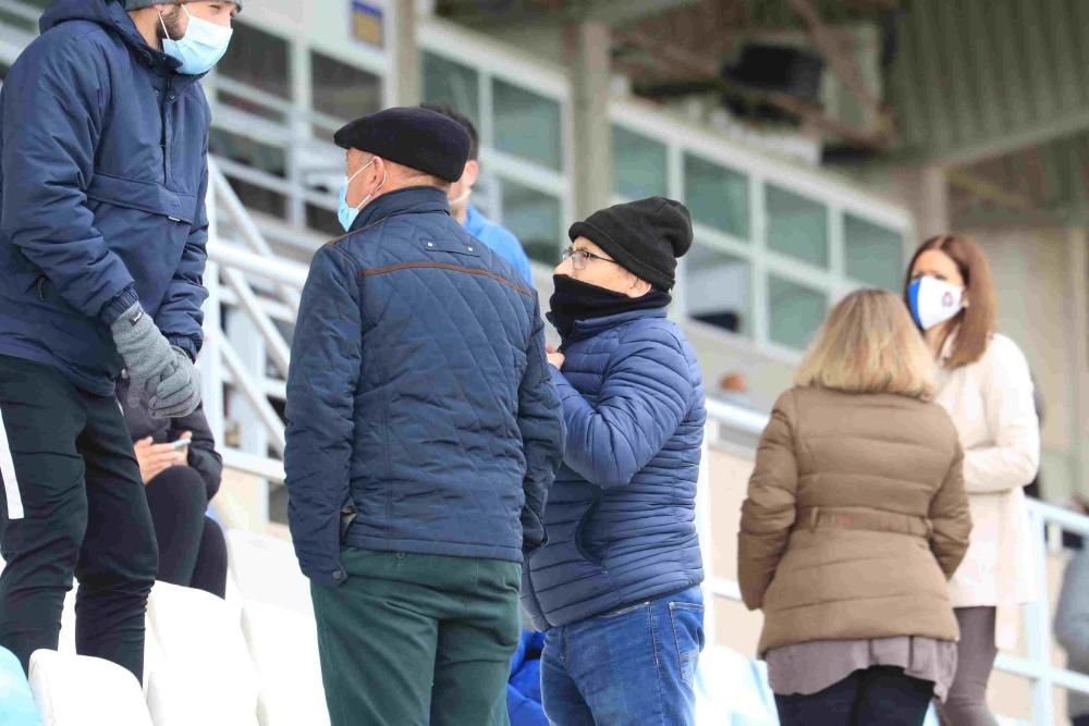 El Lorca Deportiva mejora su imagen pero cae goleado