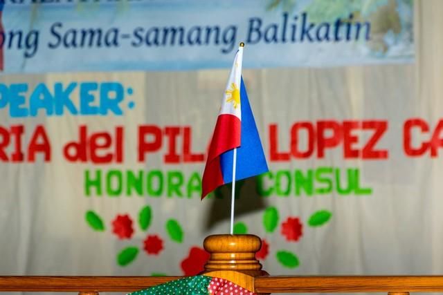 La comunidad filipina conmemora el 119 aniversario de la independencia de su país