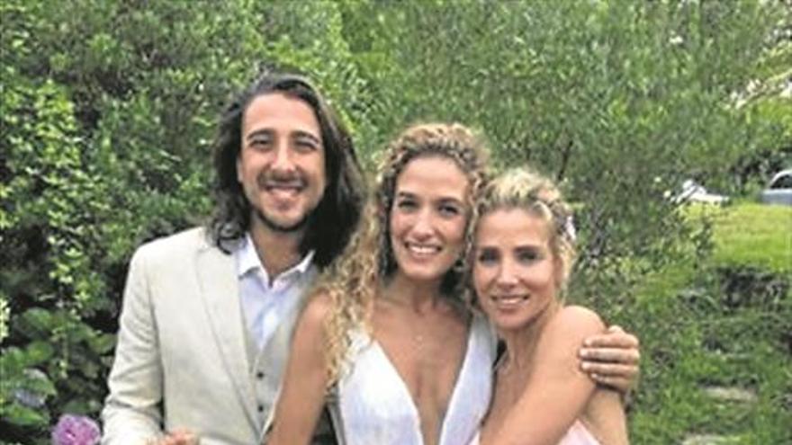 Elsa Pataky, feliz en la boda de su hermano en Guetaria