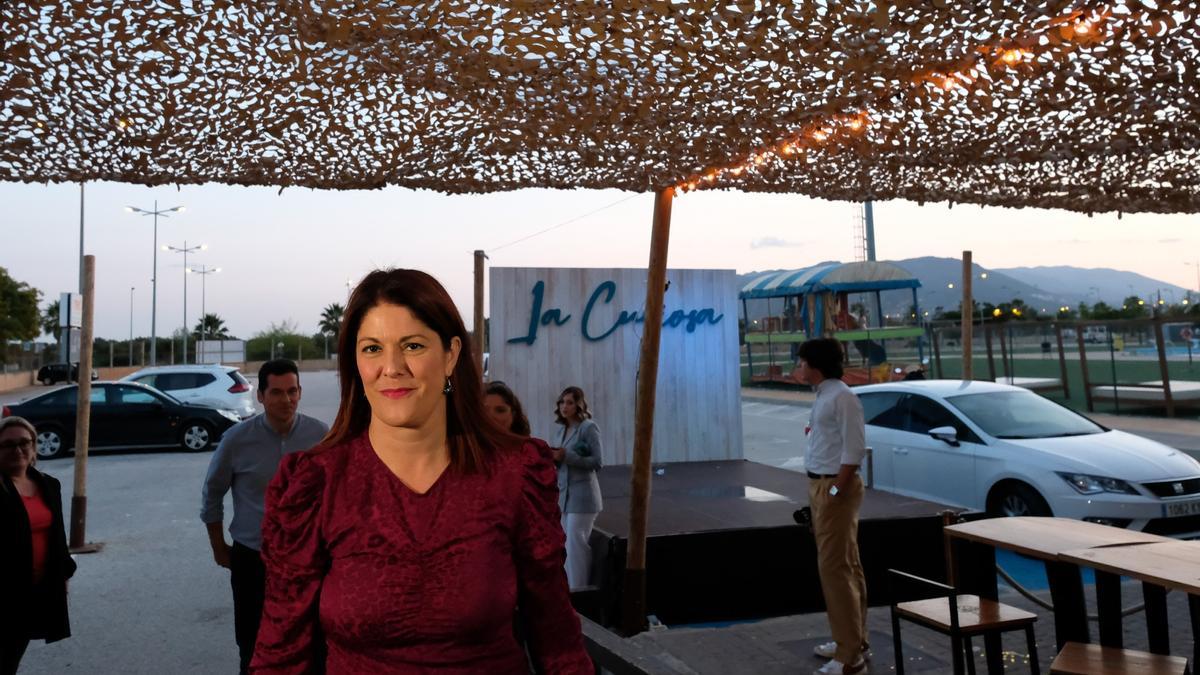 Noelia Losada, candidata de Cs en Málaga capital, cariacontecida en la noche electoral de este 28M.