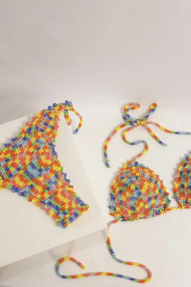 Bikini crochet mullticolor de la firma Mimipolo