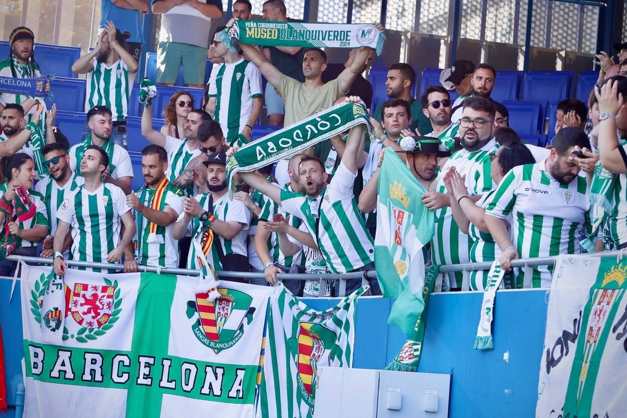 Barcelona B-Córdoba CF | La afición cordobesista, en imágenes
