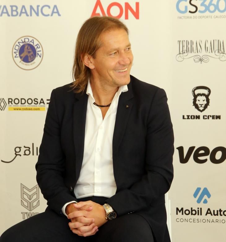 Michel Salgado, durante la presentación de su torneo.  / MARTA G.BREA