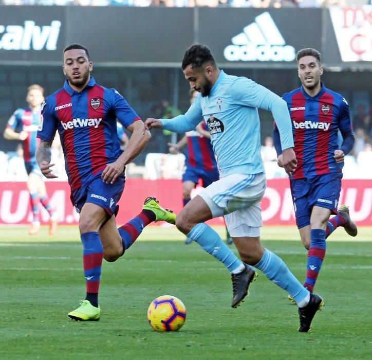 El Celta - Levante, en imágenes. // M.G. Brea | R. Grobas | EFE