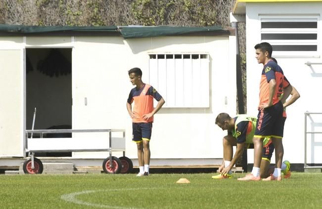 ENTRENAMIENTO DE LA UD LAS PALMAS Y ENTREVISTGA ...