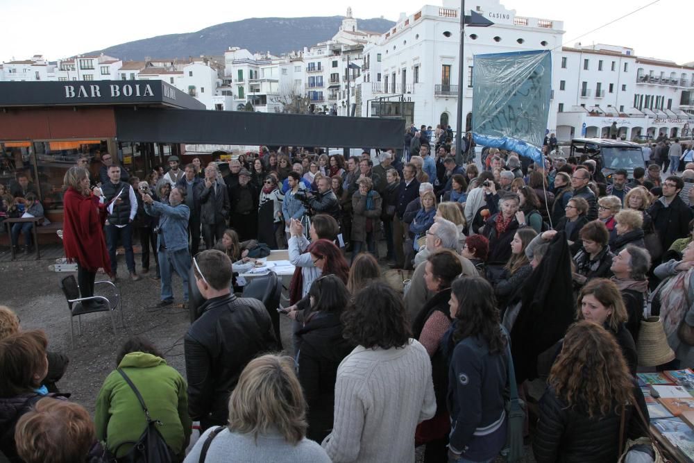 Protesta per la tala de plataners a Cadaqués