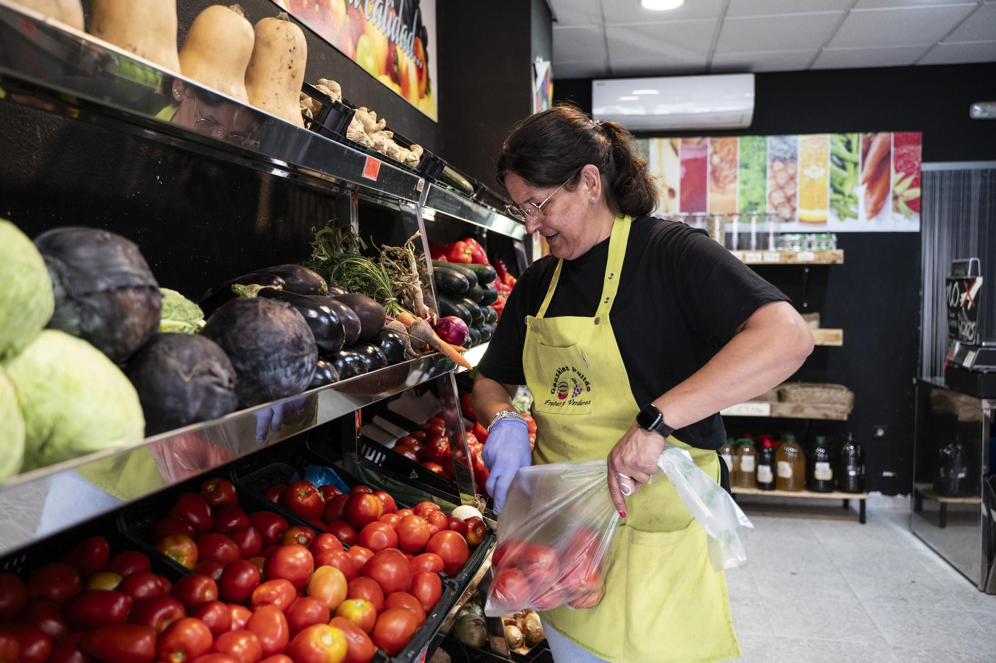 Llegan las frutas de hueso a los establecimientos comerciales