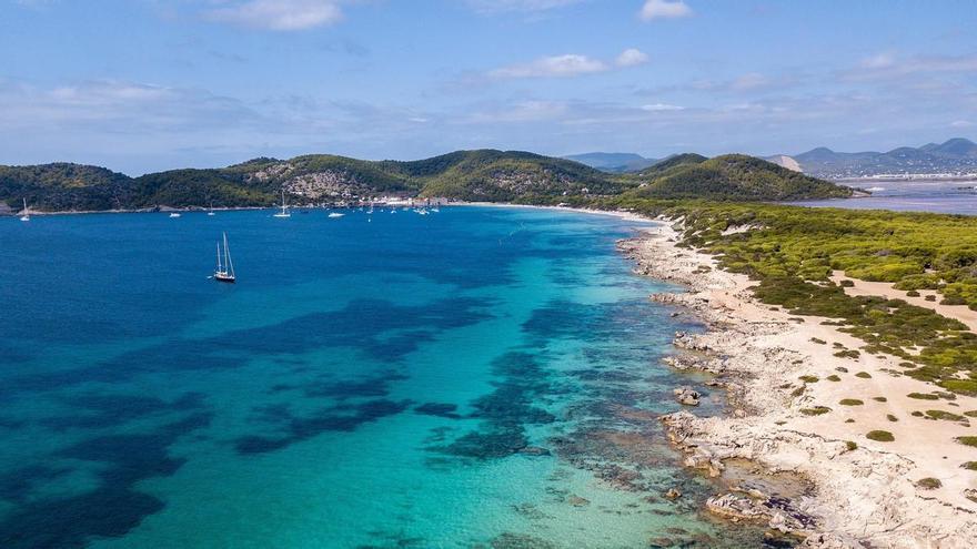 Ibiza beaches: get to know the best beaches and coves in Sant Josep