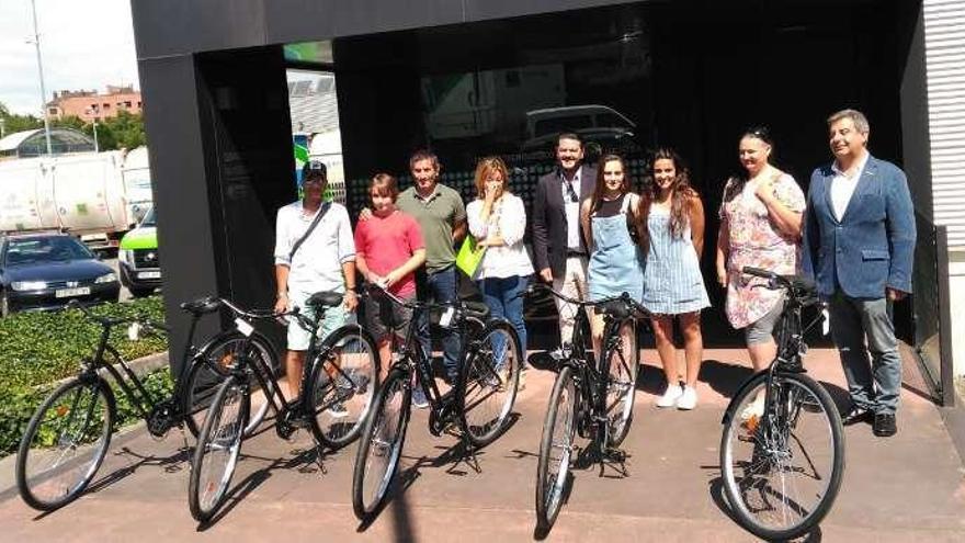 Emulsa premia con bicicletas el reciclaje de vidrio