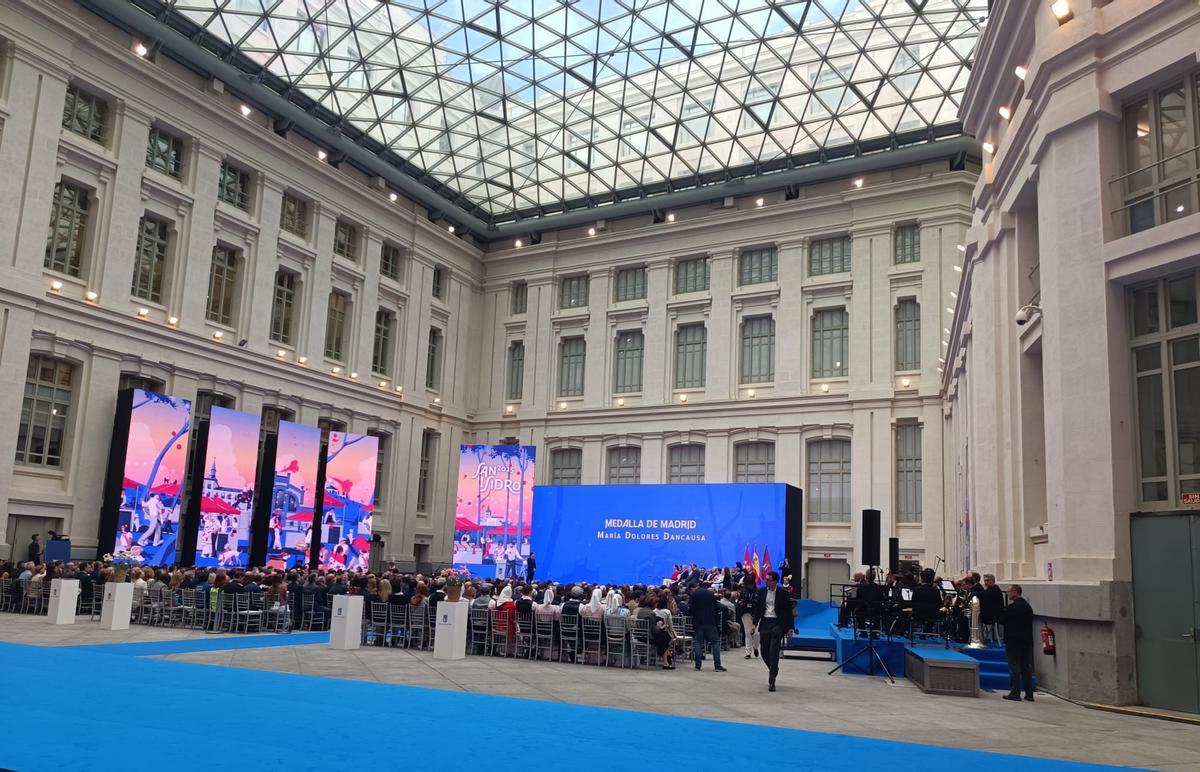 Entrega de medallas de San Isidro 2025 en la Galería de Crtistal de Cibeles.