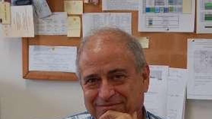 El catedrático Enrique Orche.
