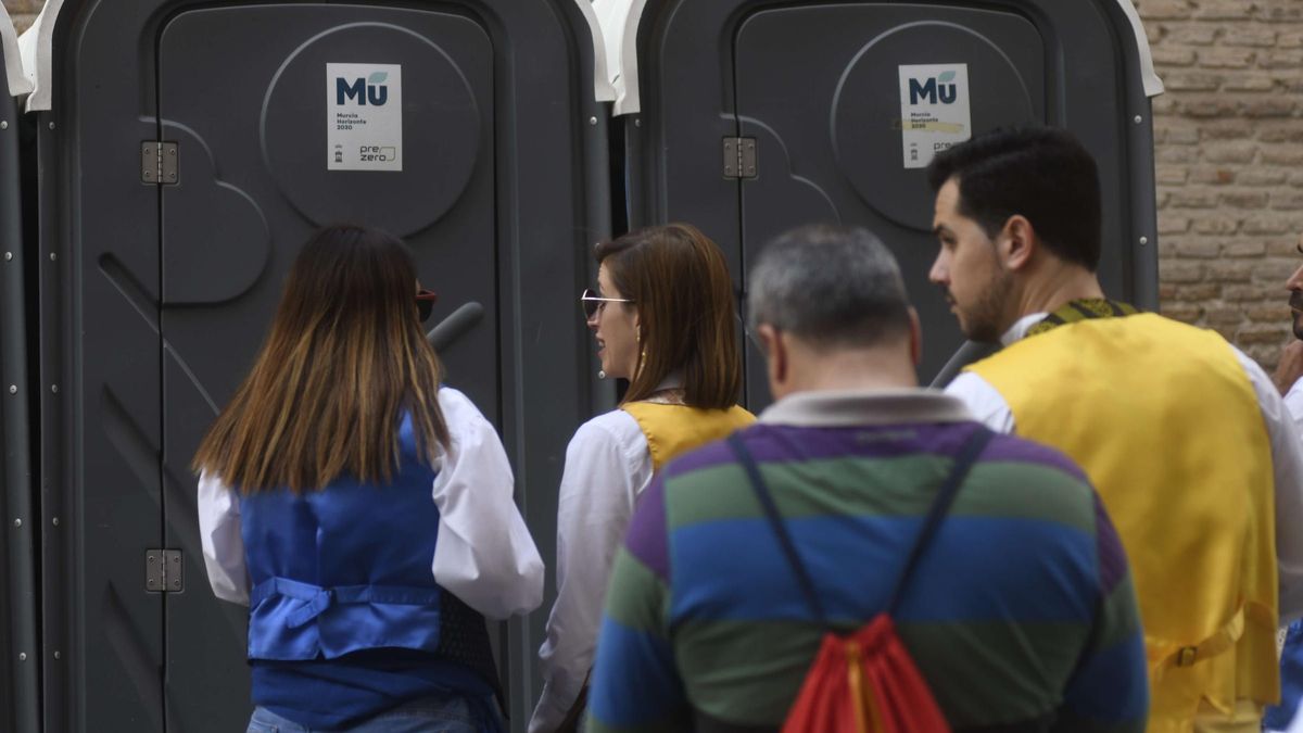 Aseos portátiles instalados durante la jornada del Bando de la Huerta.