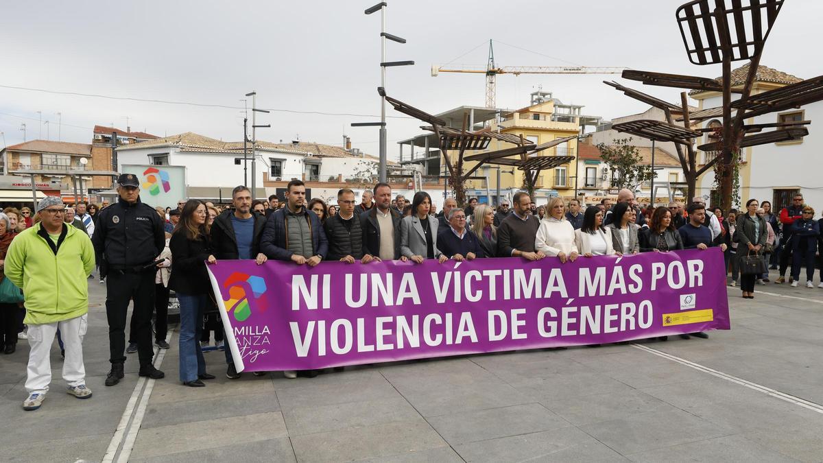 Una mujer de 47 años, en estado grave tras haber sido apuñalada por su expareja y padre de sus tres hijos en Armilla (Granada).