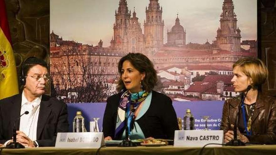 Taleb Rifai, Isabel Borrego y Nava Castro.