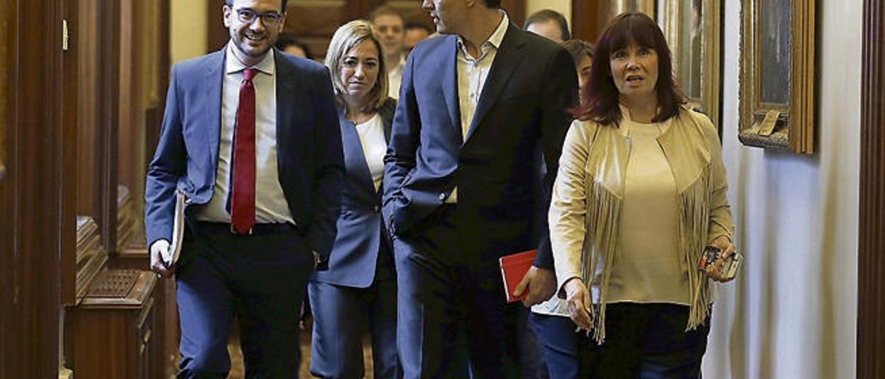 Carme Chacón  exige la dimisión  del ministro como &quot;diagnóstico-terapia&quot;