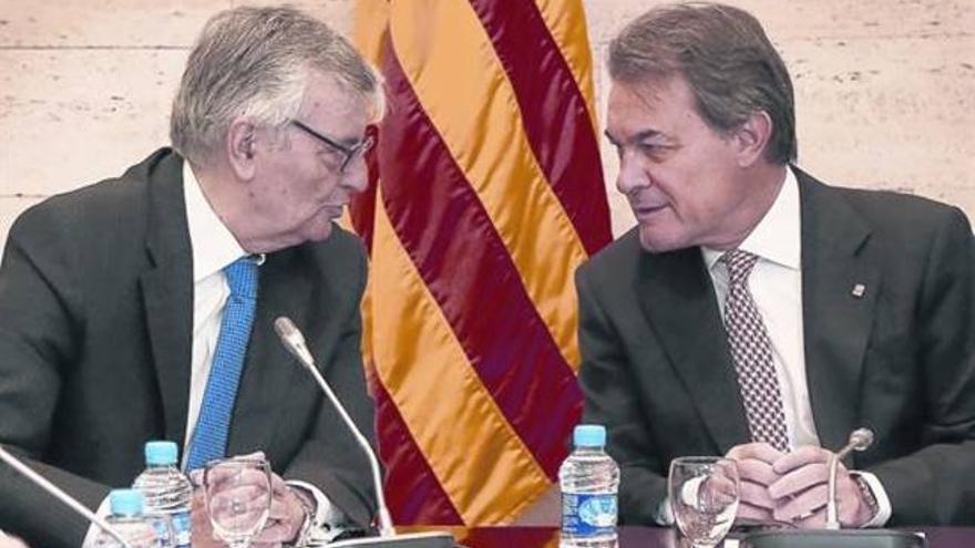 Cisma entre fiscales por el &#039;no&#039; catalán a la querella contra Mas