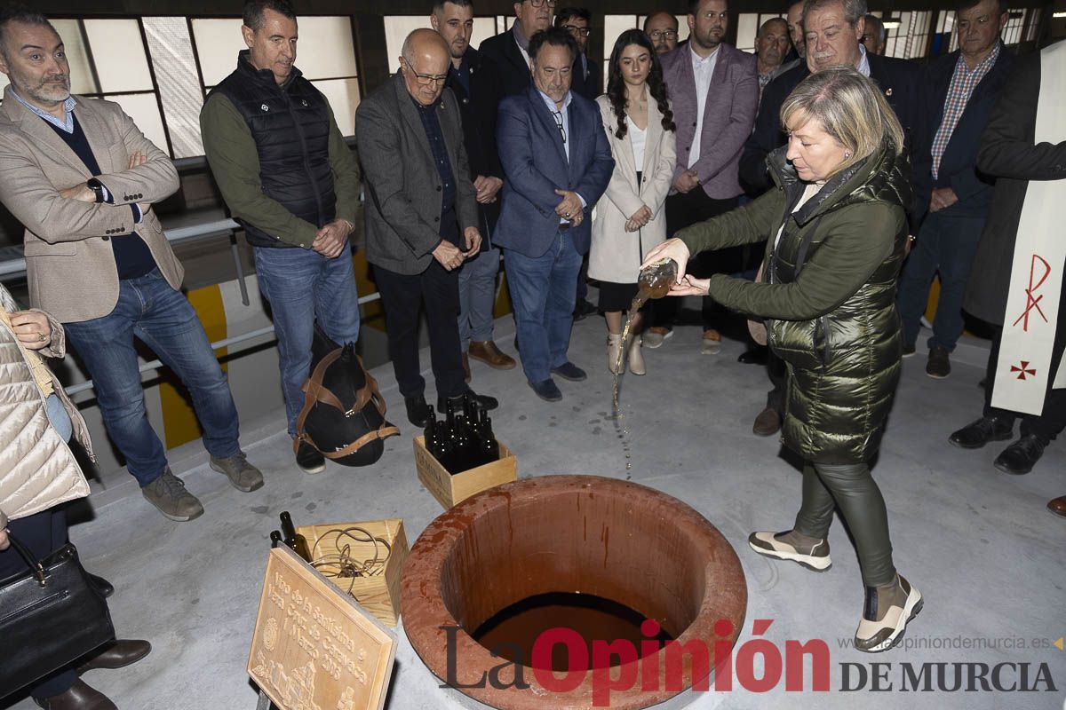 Todo preparado para la nueva añada del vino de la Cruz de Caravaca