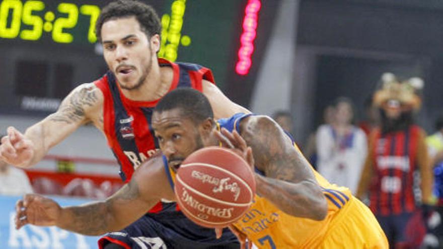 Imagen del duelo Baskonia-Gran Canaria