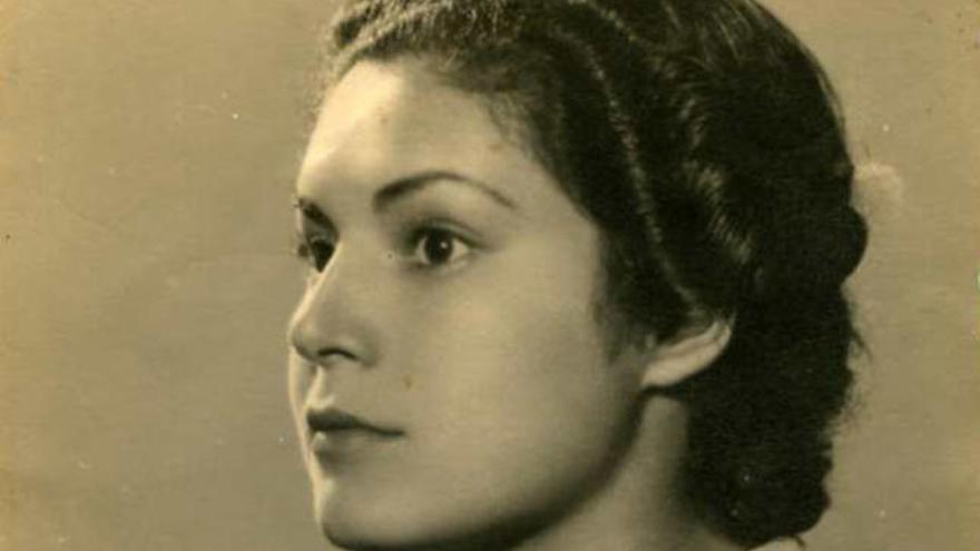 Retrato de Emilia Docet a los 25 años, en 1940. / FAMILIA NOVOA DOCET