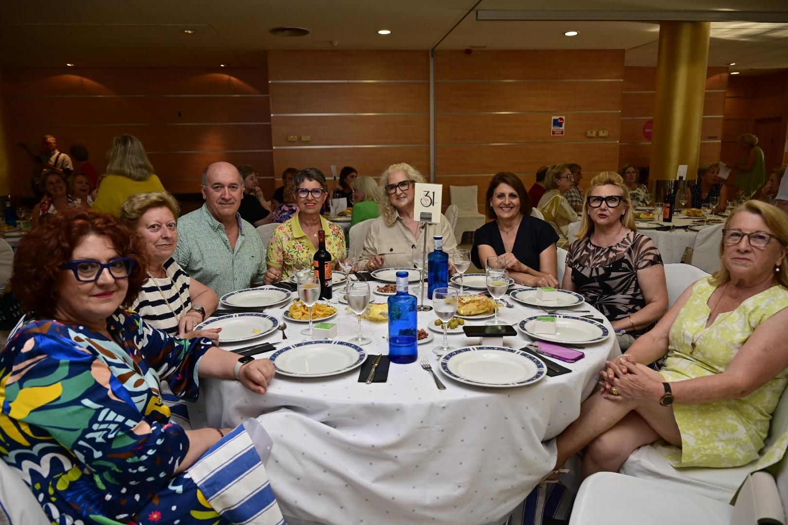 Gala solidaria a beneficio de la Asociación Conta el Cáncer en Castelló