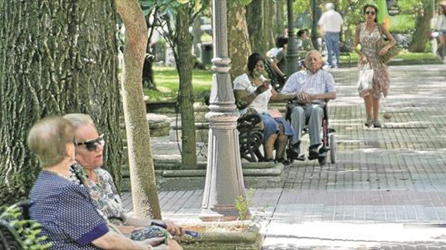 Las pensiones medias registran en la provincia diferencias de casi 600 euros