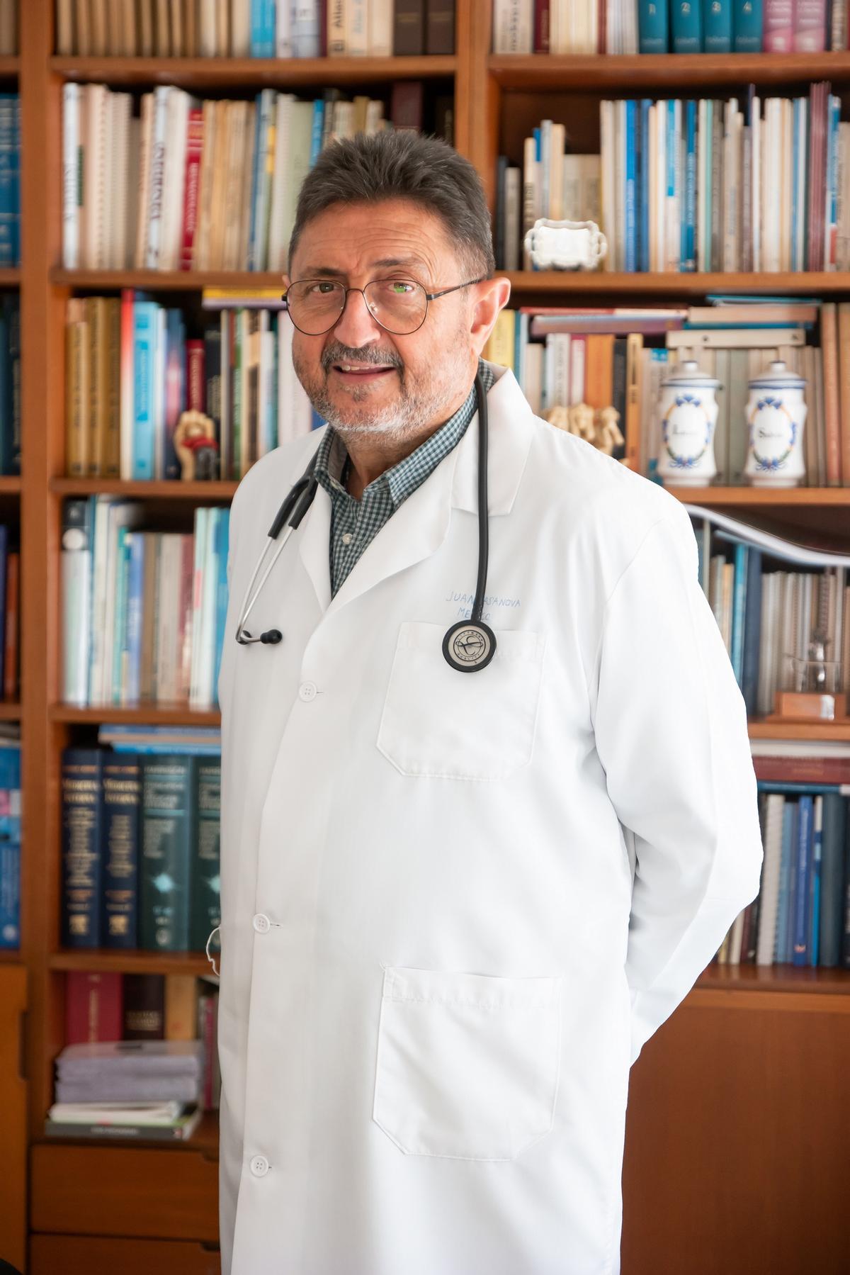 El doctor Juan Casanova se encargará de 'romper' la hora esta Semana Santa en Almassora.