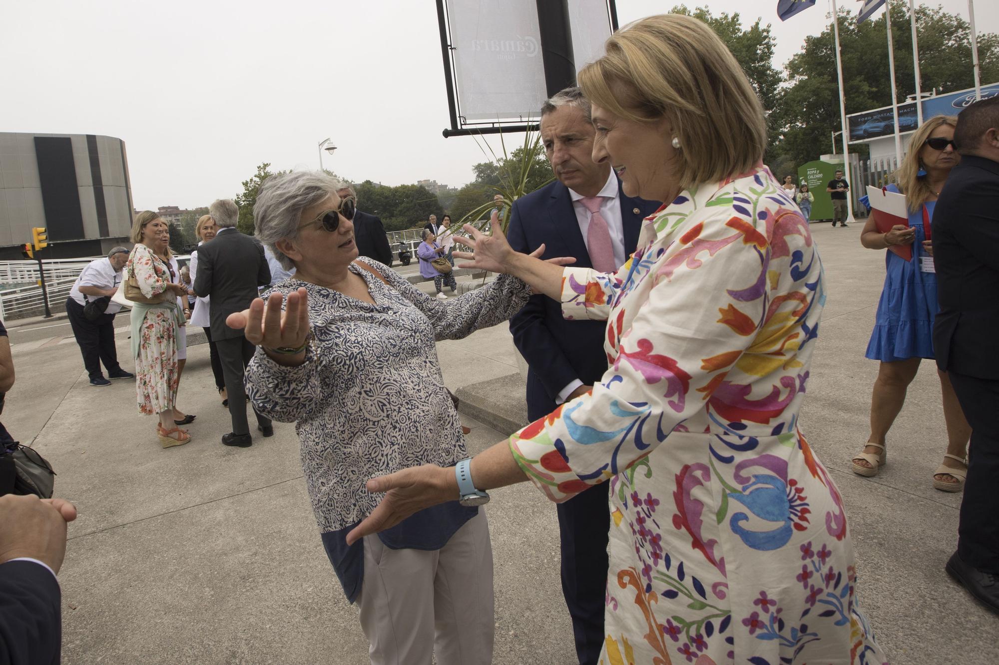 En imágenes: La visita de Adrián Barbón a la Feria de Muestras