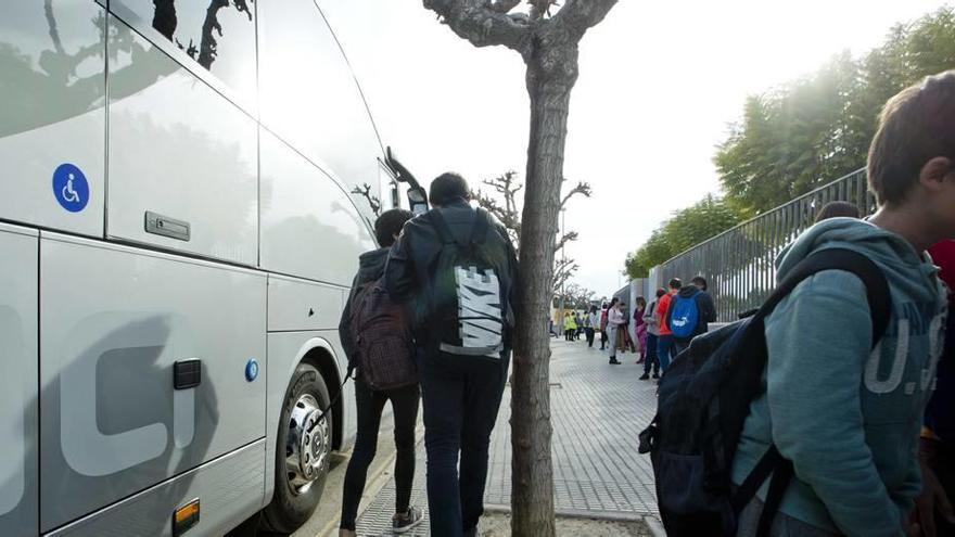 Comunidad y DGT trabajan para intentar mejorar el servicio de transporte escolar de la Región.