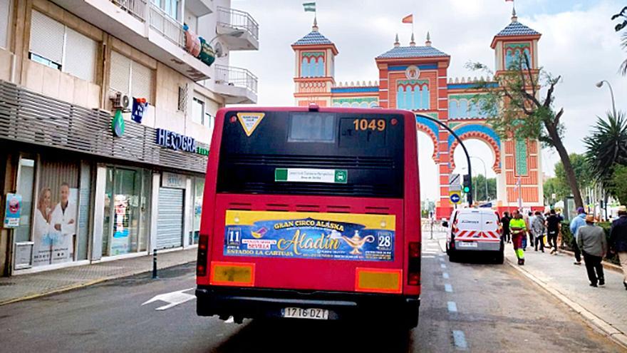 La Feria de Sevilla llegará este viernes al millón de viajeros en autobús