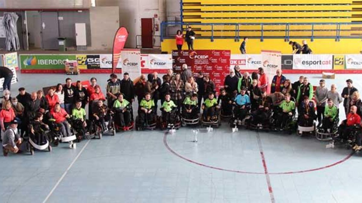 DRACS CEA guanya la Supercopa de Catalunya d’hoquei en cadira de rodes elèctrica