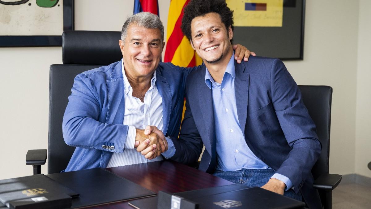 Petrus, con Joan Laporta
