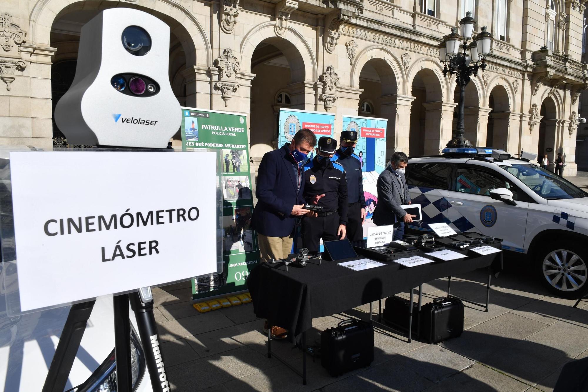 Presentación del nuevo equipamiento de la Policía Local