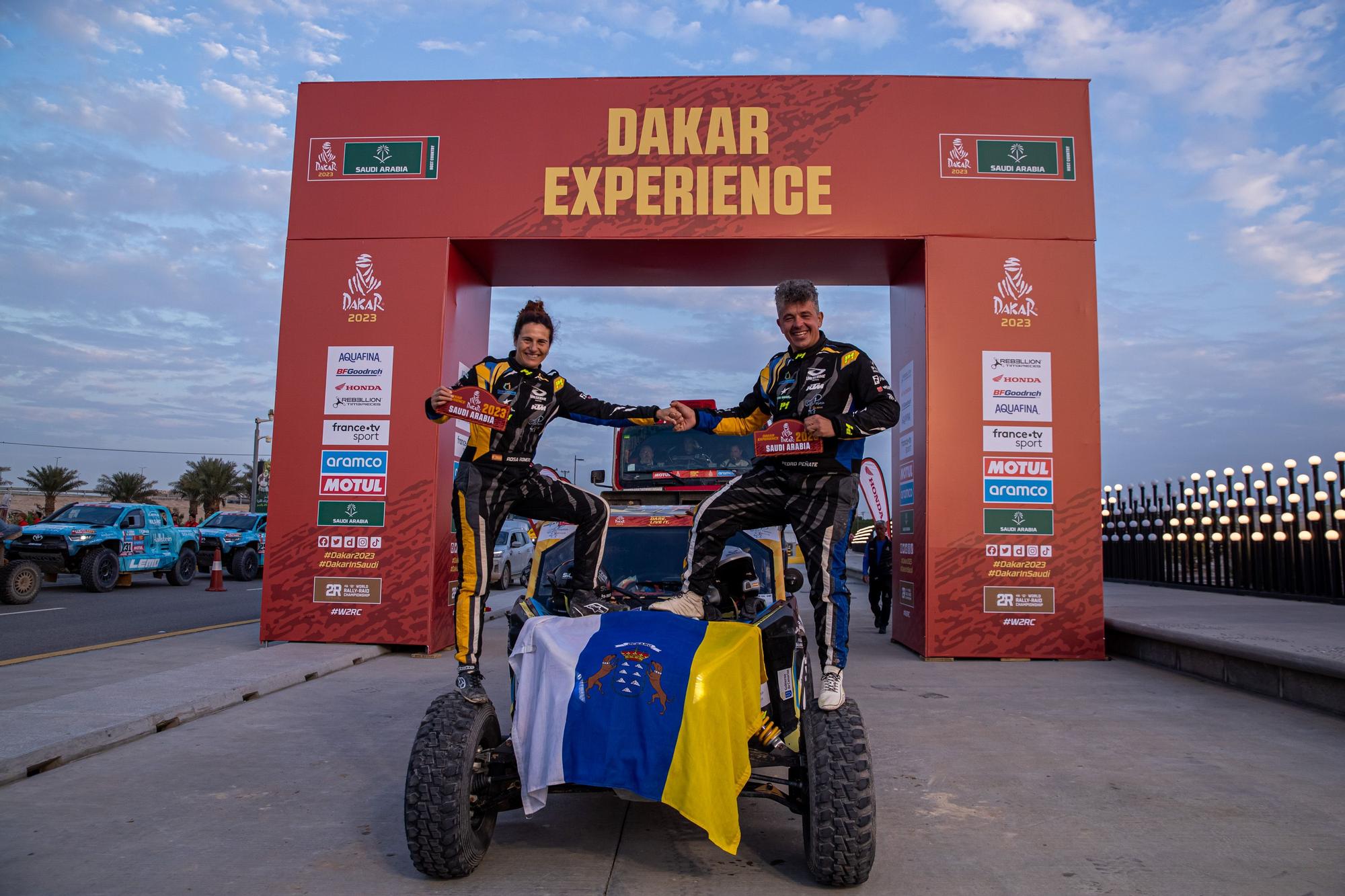 Podio en la meta del Dakar de Peñate