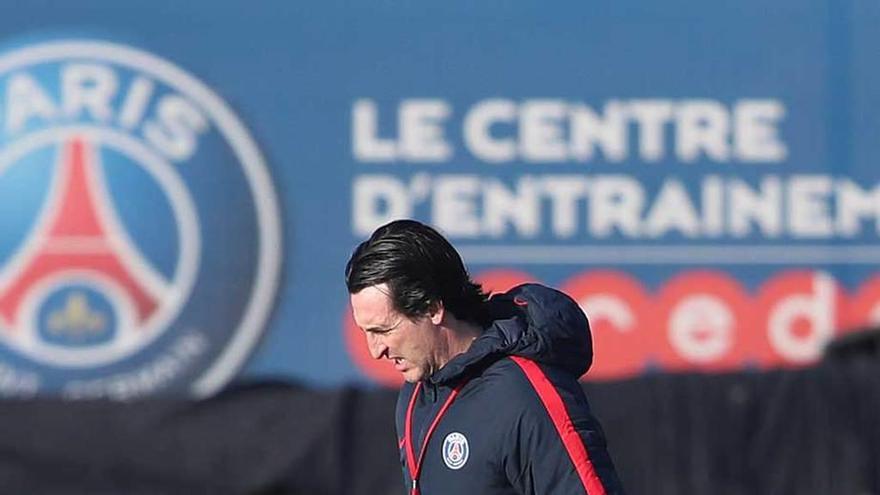 Unai Emery, en el entrenamiento de ayer.