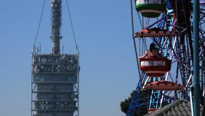 la torre de Collserola, desde el Tibidabo